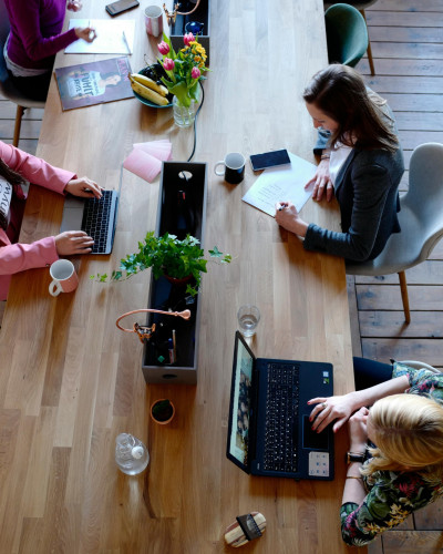 Women in Coworking: Empowerment, Collaboration, and Breaking Barriers